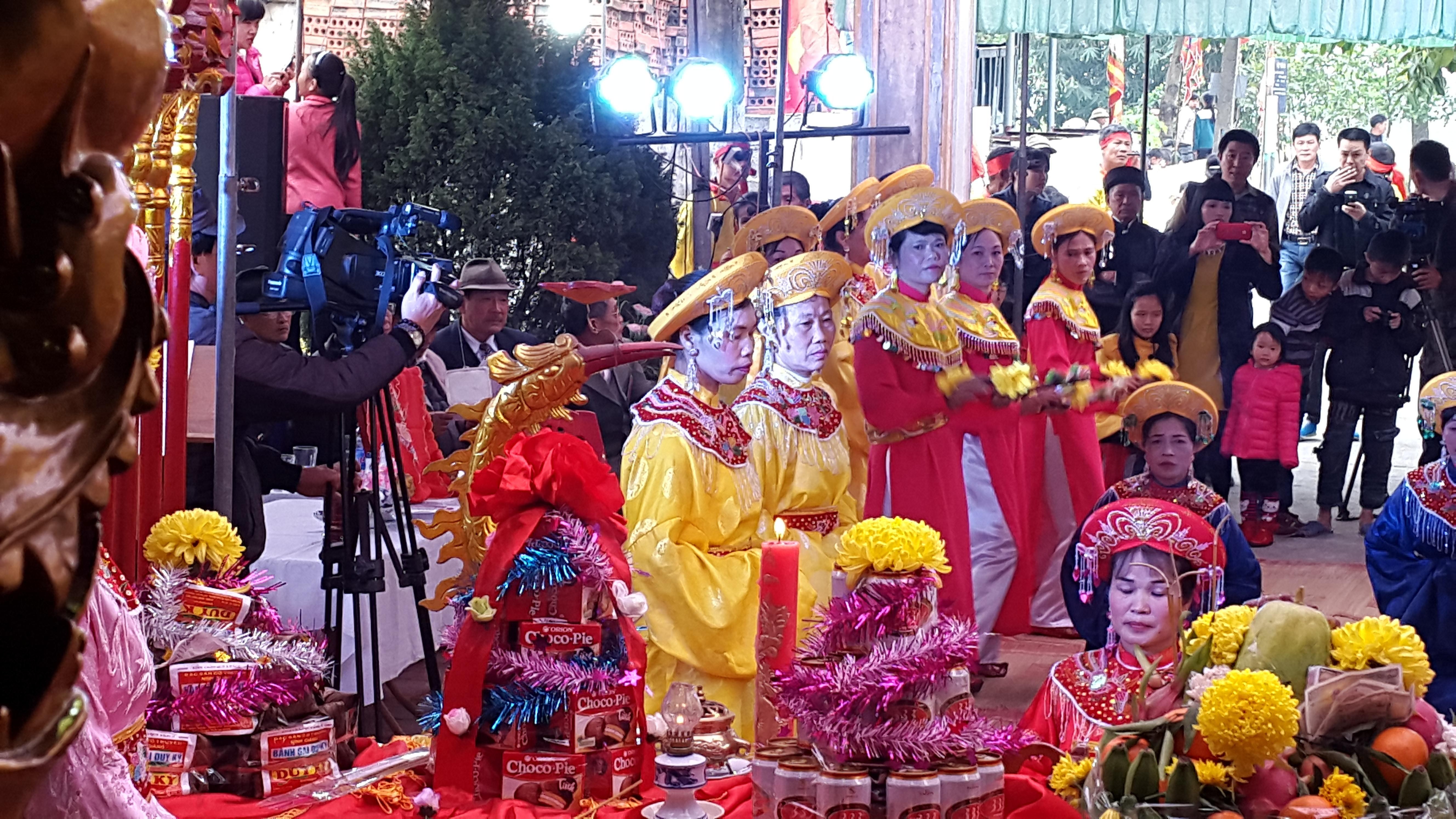 3-le-hoi-hang-nam-o-dinh-van-yen-1767698858 3-le-hoi-hang-nam-o-dinh-van-yen-1767698858.JPG