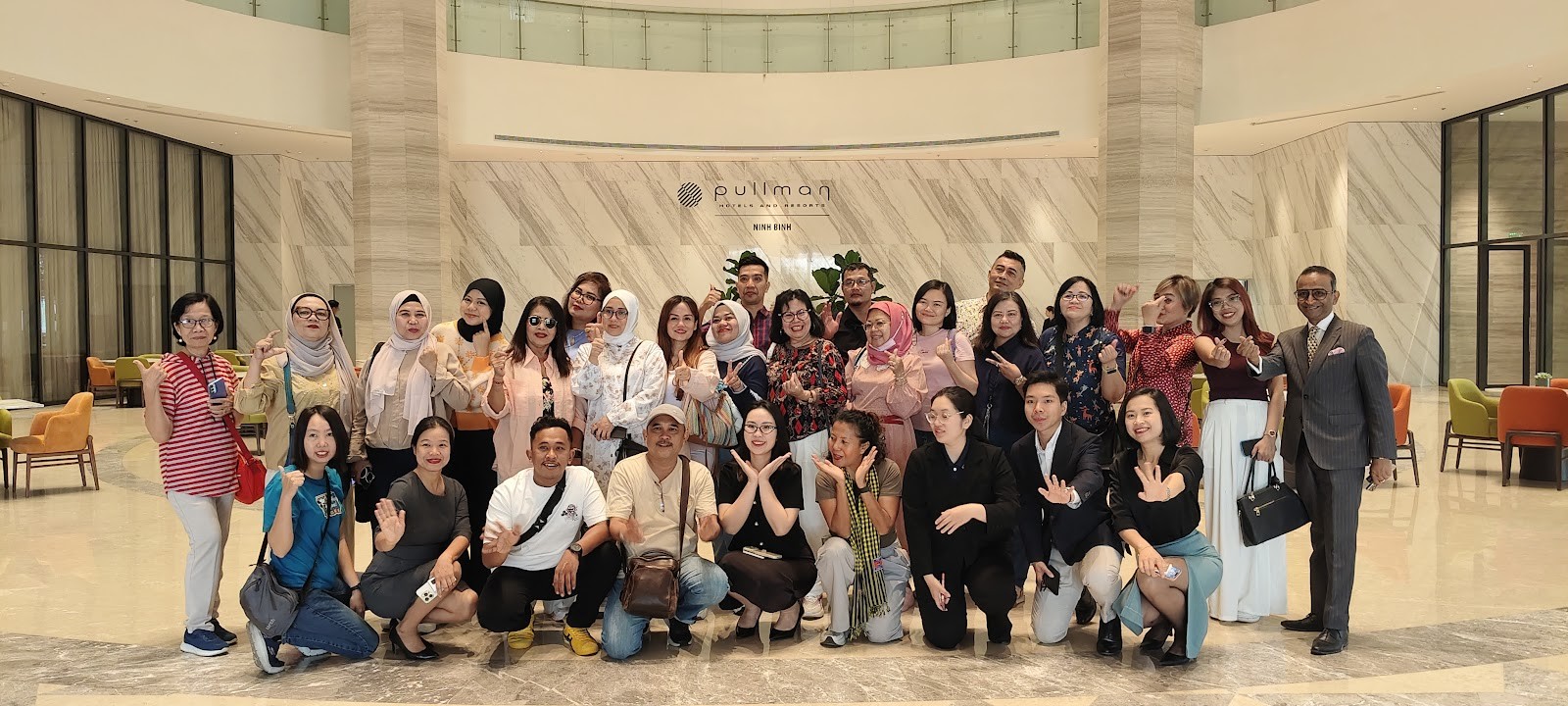 10-1775658190 10-1775658190.jpg