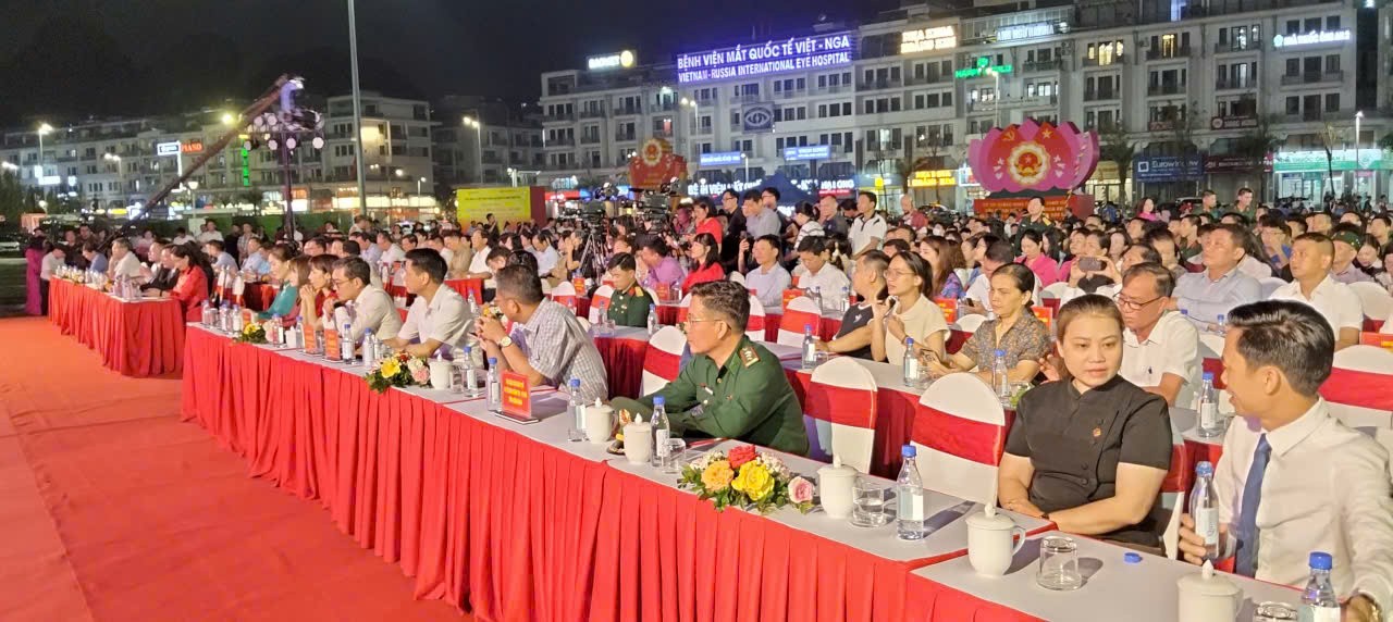 canh-rong-1775025677 canh-rong-1775025677.jpg